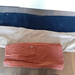 カシミア入り　レディース　w70 パンツ&スカート　3点セットの画像