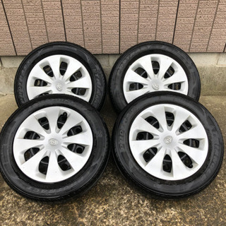 格安　アクア純正スチールホイール　キャップ付き　