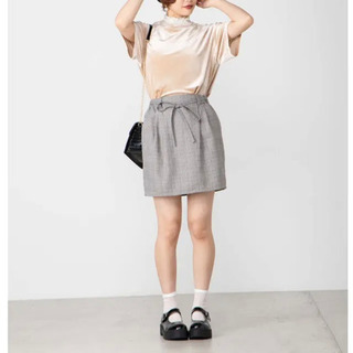 新品未使用　WEGO　ベロアロゴTシャツ　ベージュの画像