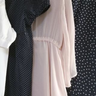最終値下げ！【美品】きれいめトップス色々　１つ800円〜の画像