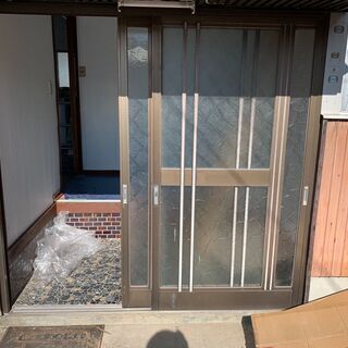 玄関ドア交換も承ります！！