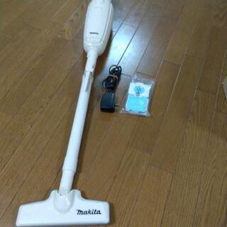 マキタ　コードレス掃除機　紙パックタイプ
