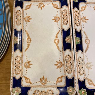 レトロなデザインのプレート　4枚の画像