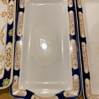 レトロなデザインのプレート　4枚の画像