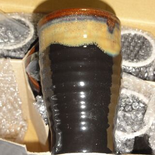 未使用★箱入り★天目 フリーカップ 5客揃　&　とっくり 、おちょこ　数品（汚れてます＊飾り物等に）　レトロ風の画像