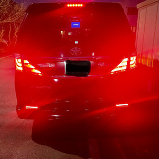 ヴェルファイア20アルファードハイマウントストップランプポジショ...