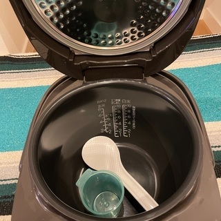 値下げしました★炊飯器⭐︎象印⭐︎NP-VN18型⭐︎一升炊きの画像