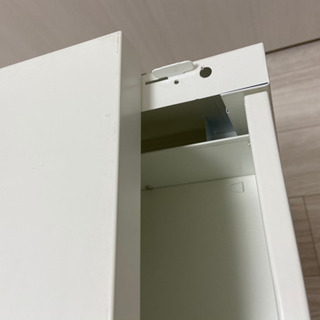 IKEA ベッドサイドテーブル SELJEの画像