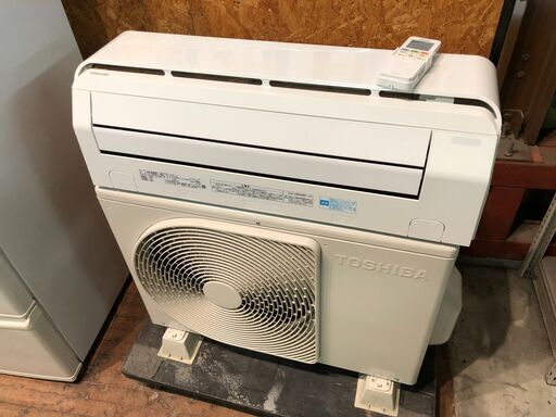 【動作保証60日間あり】TOSHIBA 2015年 4.0kw 14畳用 ルームエアコン RAS-4055RT1 100Vモデル【管理KR175】