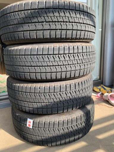 スタッドレスタイヤ　ホイール付き　4本セット