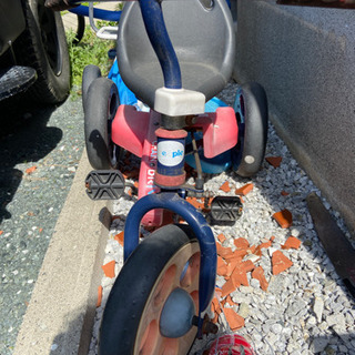 子供用三輪車の画像