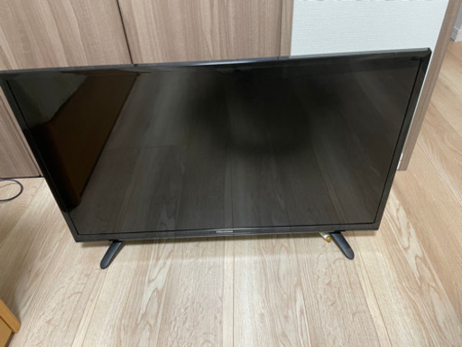 32型　液晶テレビ　ハイセンス　2017年製　アンテナ線付き