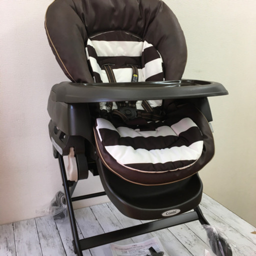 電動スウィングラック　コンビ ネムリラ4キャスAUTOSWING  lotta ブラウン