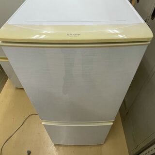 シャープ製小型冷蔵庫