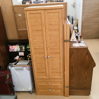 【ジモティー限定価格】洋服ダンス☆かわいい取手☆ライトブラウン☆...