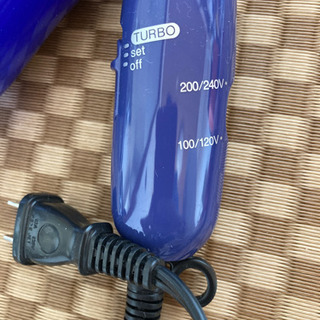 日本でも海外でも使えるドライヤー！の画像