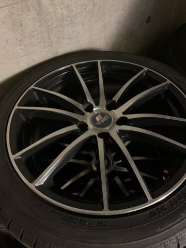 235/45R18 ヨコハマBlue earthGT