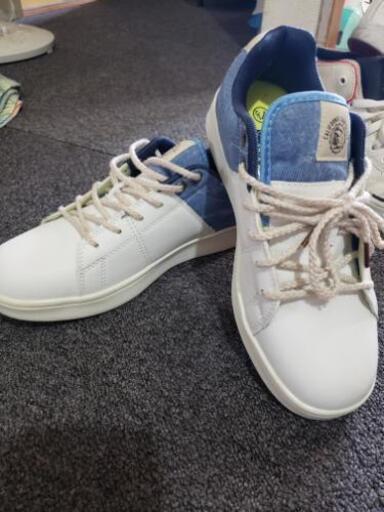 OP(25センチ)　adidas(26センチ)