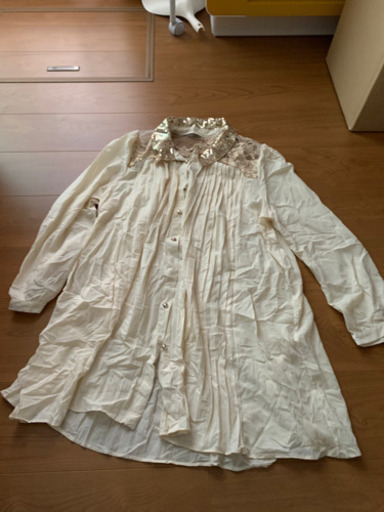 女性服