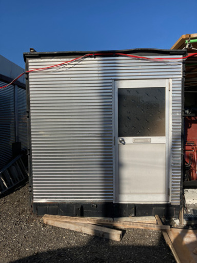 決まりました。トラック　箱　物置に　倉庫