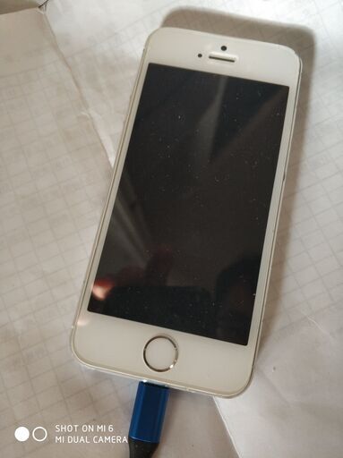 iphone5s 白 64gb au