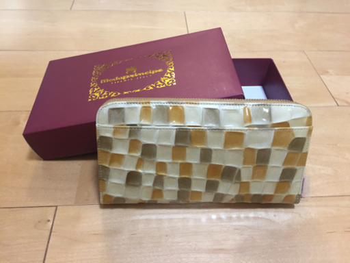 ピカピカシャイニーな長財布