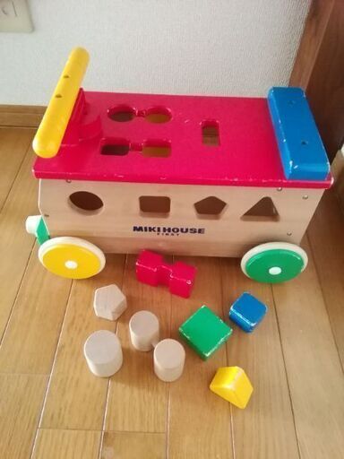 ミキハウス　パズルバス