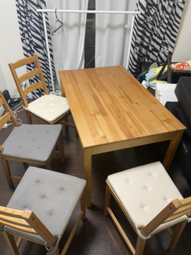 IKEA テーブル　ダイニングテーブル　4人掛け