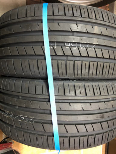 別サイトで売れました。新品未使用タイヤ　ZEETEX 215/35/R19 2本