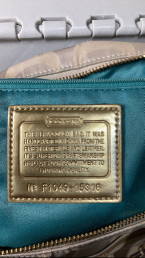 4MKO253 コーチ COACH ゴールド トートバッグ 白