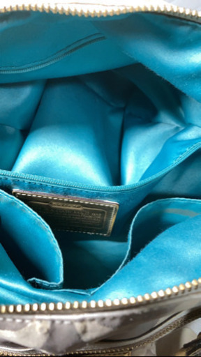 4MKO253 コーチ COACH ゴールド トートバッグ 白