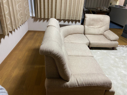 ファブリックソファー