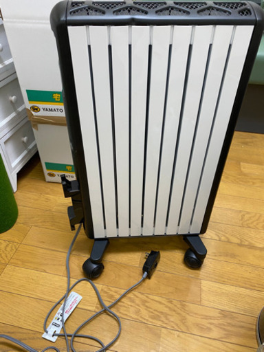 デロンギ　オイルヒーター　\u003c未使用に近い\u003e