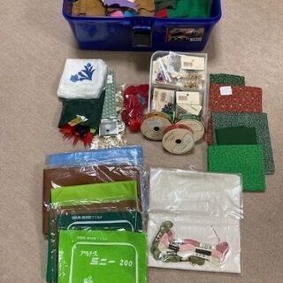 フェルト、キルト用布、刺繍バッグのキット　など