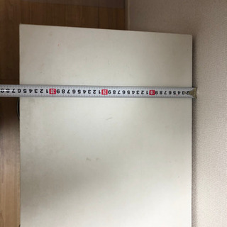 タンス　モノクロ　収納棚の画像