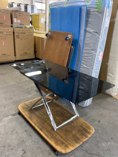 Calligaris (カリガリス) MAGIC-J(マジックジェー) 伸長・昇降式 リビングテーブル(ガラス)