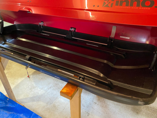 （値下げ）inno シャドゥ124 容量360L レッド BRQ124RE