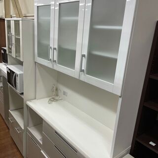 ニトリ 3枚扉食器棚 ホワイト