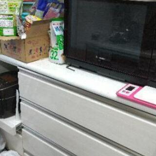 ニトリ カップボード ホワイト 食器棚の画像