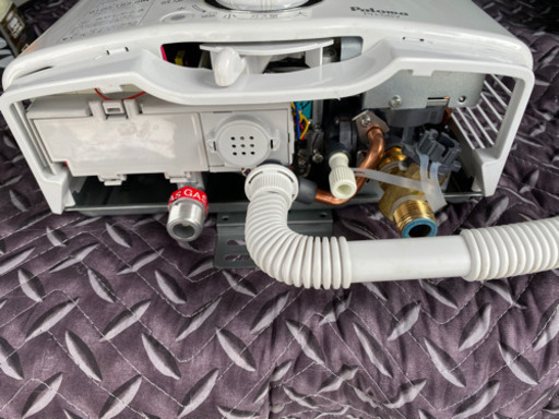 小型瞬間湯沸器　小型湯沸器　パロマ　美品　5号湯沸器