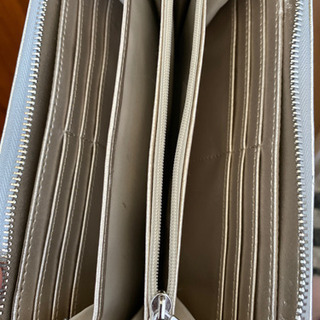 guess 長財布の画像