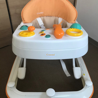 子供　歩行器（コンビ）