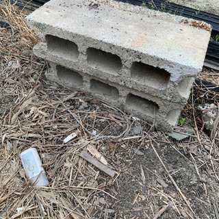 コンクリートブロック　無料