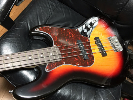 新品近い美品JAZZBASSジャズベースギター格安ケース先着順音出し確認済