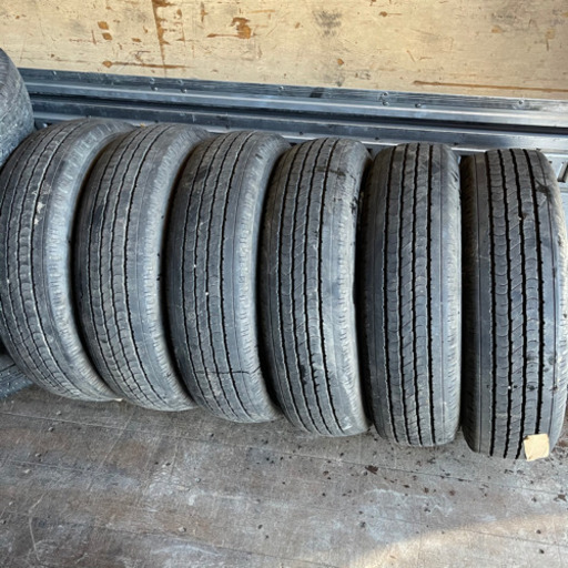 バリ山　205/75R16 夏タイヤ　トラックなど　ダンロップ　SP355