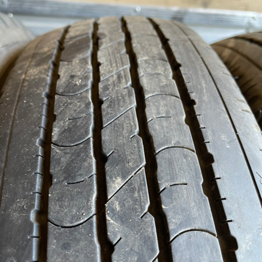 バリ山　205/75R16 夏タイヤ　トラックなど　ダンロップ　SP355