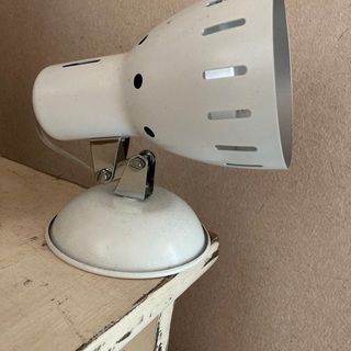 新品　LEDスタンドライトYAZAWA(ヤザワ) SDLE03L05WH の画像