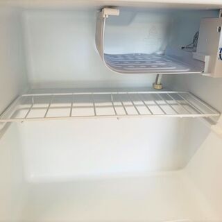 ヤマダ電機 HERB Relax 1ドアノンフロン冷蔵庫 45L 2018年製の画像