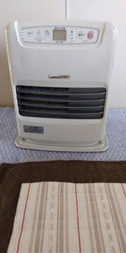 ダイニチ　石油ファンヒーター