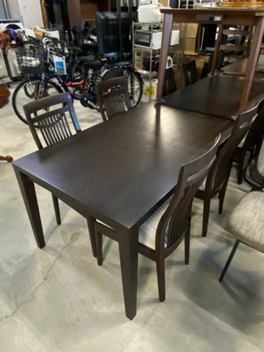 激安!!イスセットでお買得!!大塚家具 ダイニングテーブル+イス×4脚セット 配送もご相談ください。